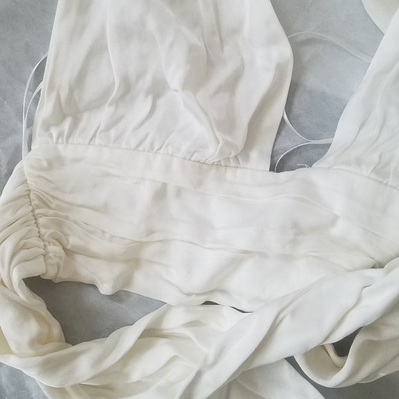 NWT SATIN EFFECT CROP HALTER OPEN BACK TOP CREAM WHITE - Picture 7 of 7